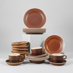 536177 Dinner set